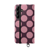 Etui-portfel z wegańskiej skóry do Samsung Galaxy S25 Plus – wzór Polka Dot w kolorze różowo-śliwkowym